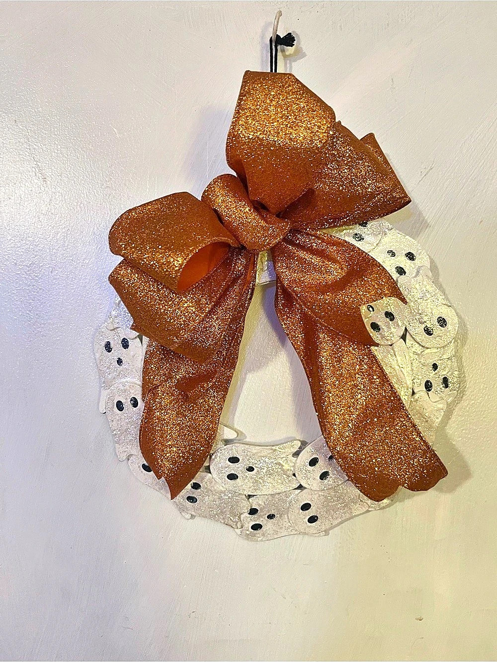 Glitter Bow ghost wooden wreath